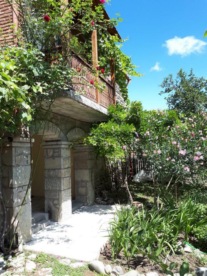 Old House Apartment With Garden Area Mtsʼkhetʼa Esterno foto